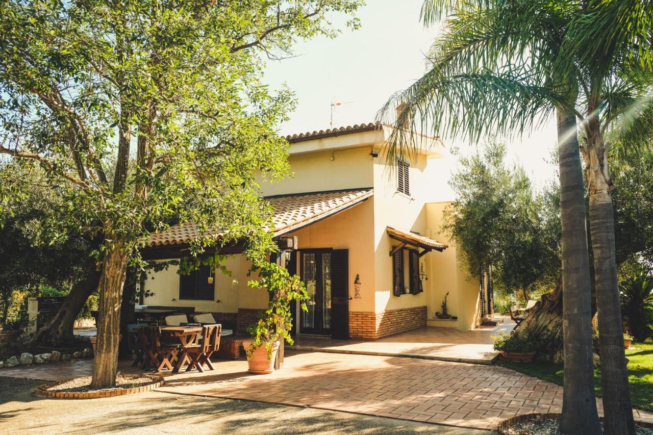 Villa Due Torri Cozzana Zewnętrze zdjęcie